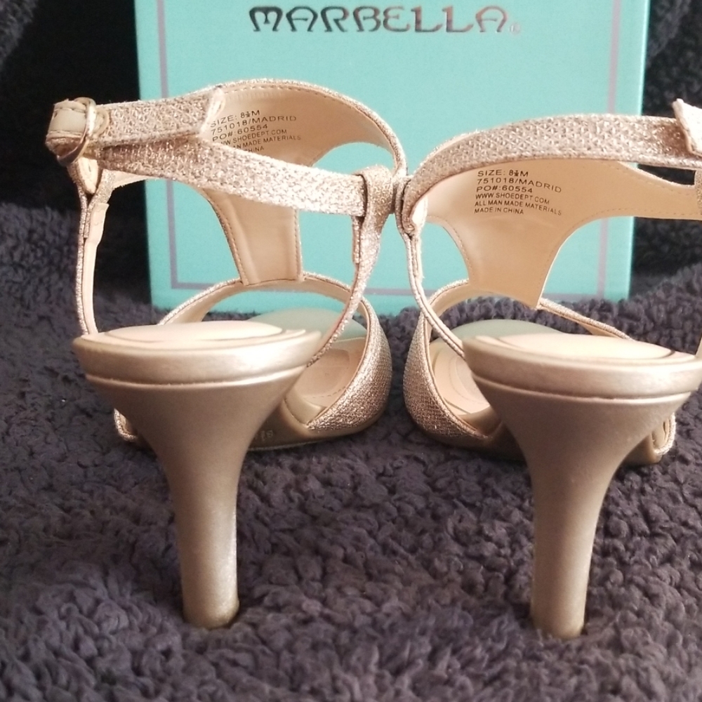 Gold peep toe shoes - Picture 6 of 8
